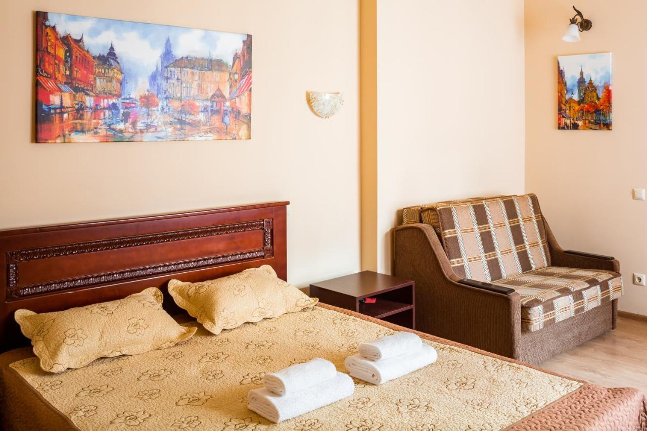 Apartment On Lesya Kurbasa 7 Lviv Exterior photo